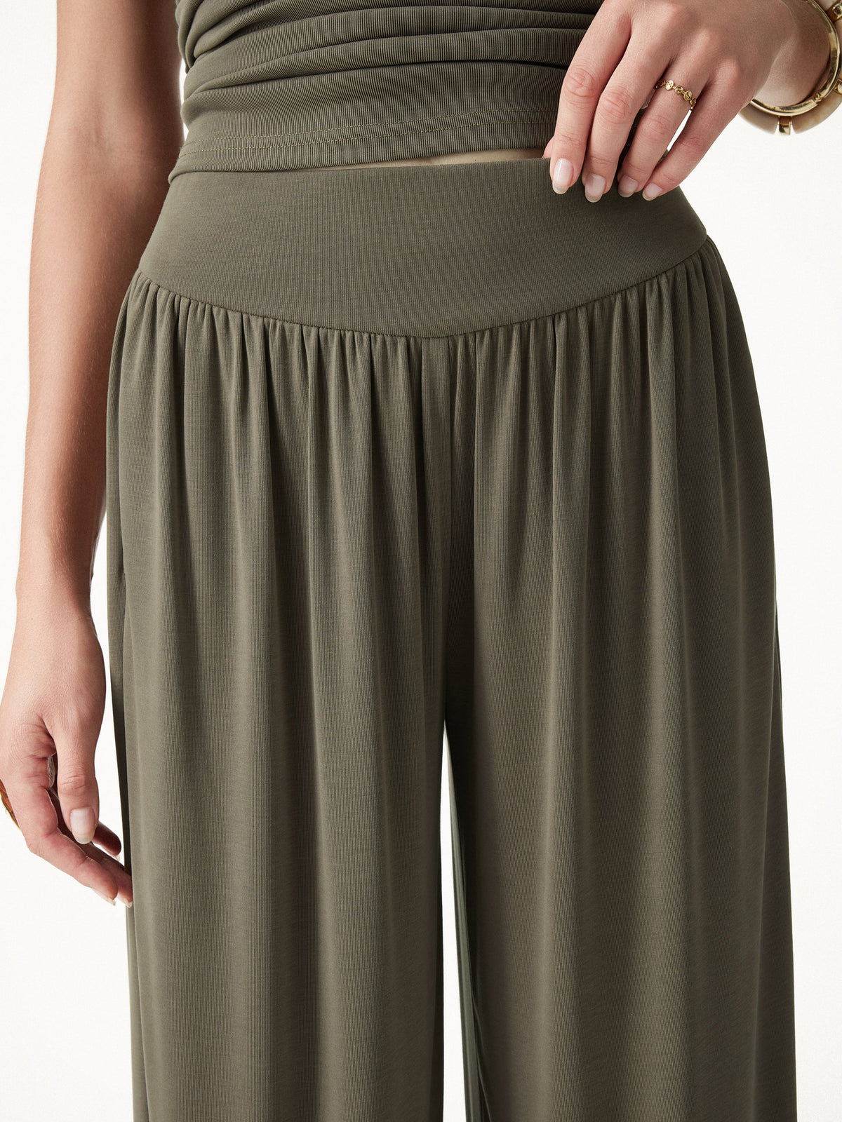 OGLmove Women's Open Back Bra Top & Balloon Pants Set with Pockets